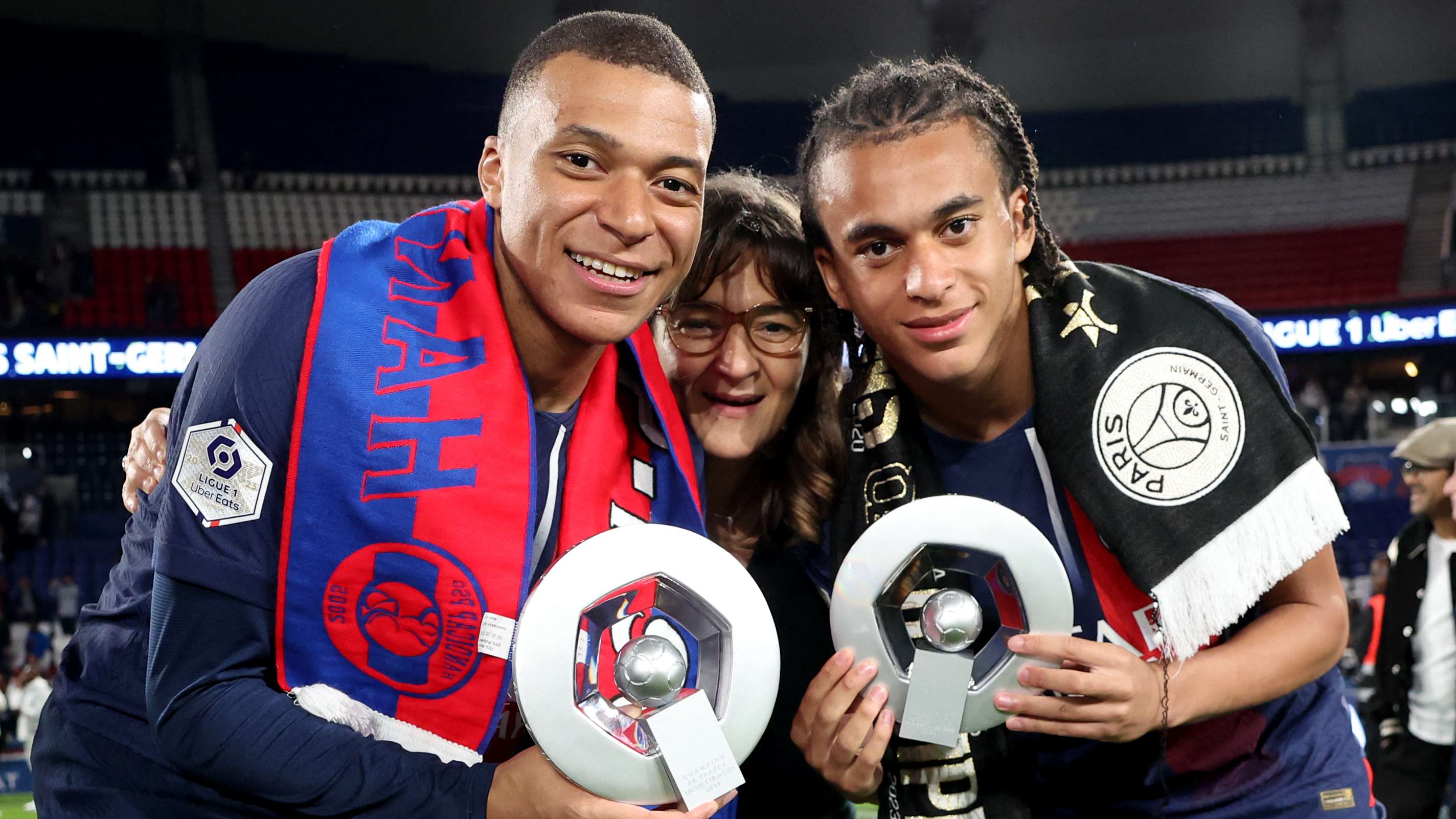 尤如詹俊所 尤如詹俊所