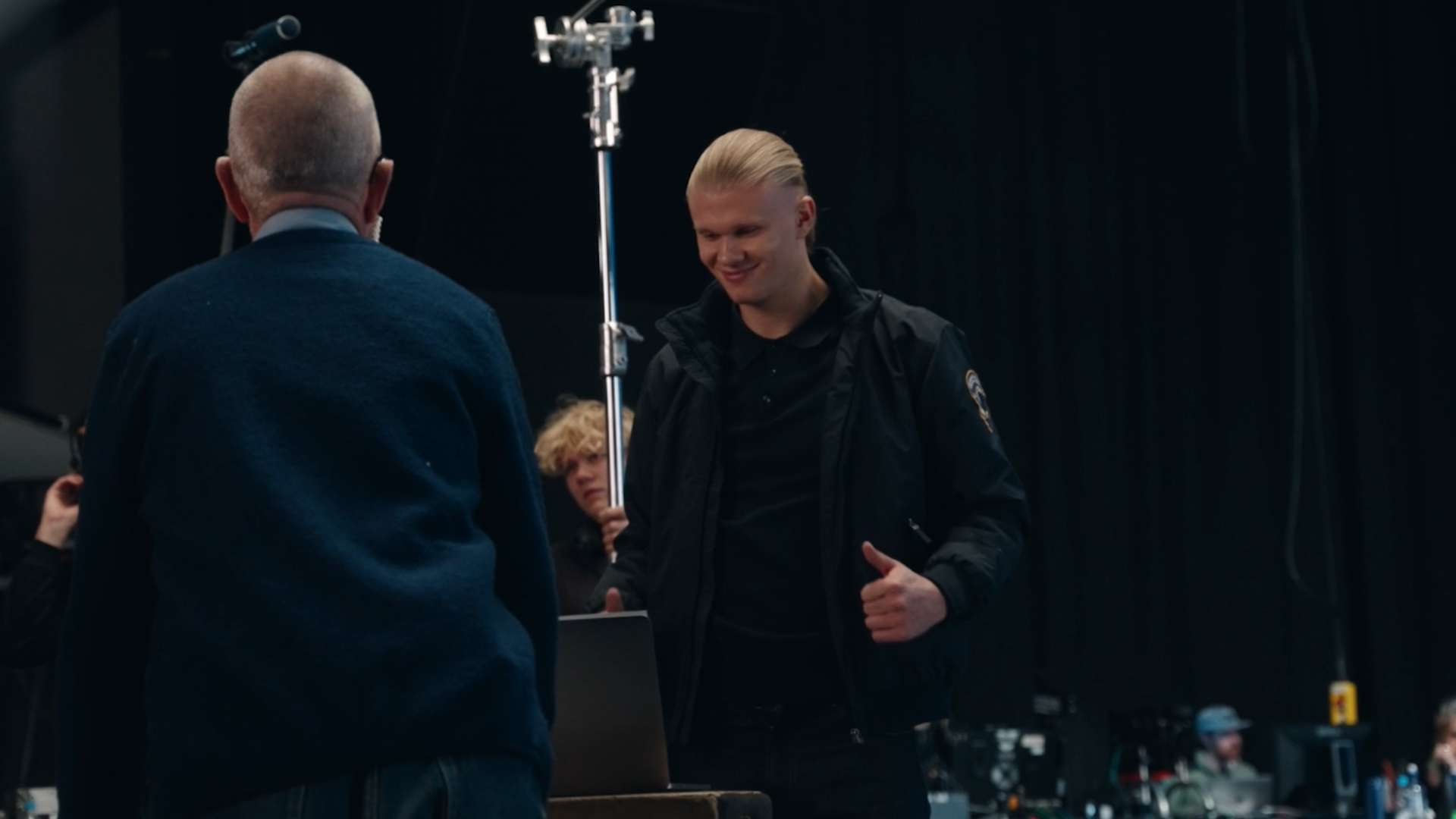 一名球員或 一名球員或